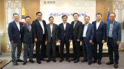 염종현 경기도의회 의장 "의회·도 중소기업 활성화 힘 합쳐야"