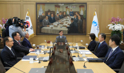 [전문] 한은 "향후 성장 경로 중국경제 등 불확실성 높아"