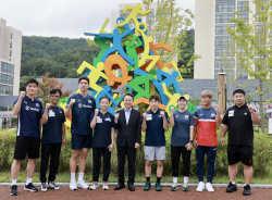 신한금융, ‘항저우 아시안게임 출전’ 국가대표팀에 격려금 총 1억원 전달
