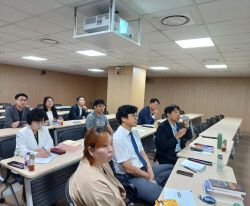 경기도의회 더불어민주당 청년지원단,  의원맞춤형 교육 진행