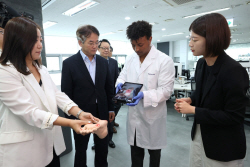 이동환 고양시장 로킷헬스케어 방문…투자의향 협약