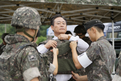 신영재 홍천군수, 육군 11기동사단 전차 전투사격 참관