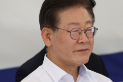 [기획] "국정 막다른 길서 결단" vs "‘사법리스크’ 돌파 승부수"…이재명 대표 단식정치 효과는?