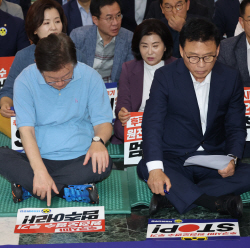‘알쏭달쏭’ 이재명 단식, 野 핵심도 "어느 날 보니까" "요구 있지만 조건은 없어"