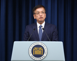 대통령실 "이달 중 부동산 공급대책 발표…