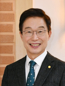 임종식 경북교육감, 교육 현장 정상화 및 교권 회복 호소문 발표