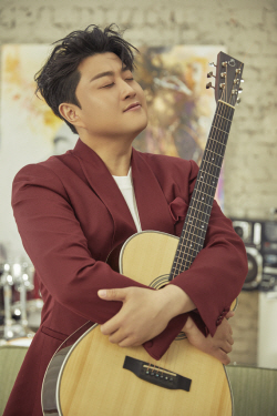 ‘파파로티에서 트바로티!’ 김호중 人生 담은 영화는 어떤 모습?