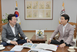 원강수 원주시장, 김진태 지사에 