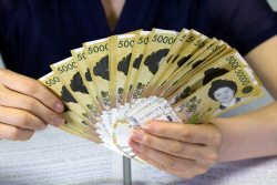 주식부자 상위 10명, 배당소득만 2조3000억원…1명당 2329억, 3년새 2배 증가
