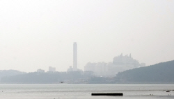 신서천 화력발전서 보일러실 폭발사고...사상자 4명 발생