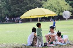 [오늘날씨 예보] 서울·청주·대전·대구 등 아직도 낮 30도…전국 일부 빗방울도