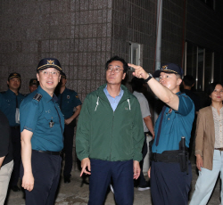 정명근 화성시장, 12일 밤 ‘안전도시 지키기’ 특별합동 순찰