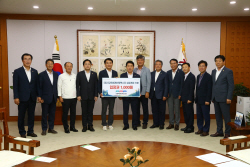 강원특별자치도의회, 산림엑스포 성공 기원 입장권 구매 동참