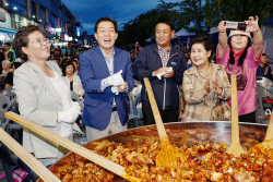 이재준 수원시장, "가을 내내 수원화성에서는 축제 이어질 것"