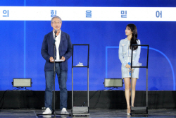 우리금융, 저소득층 시각·청각 장애 치료에 매년 10억원씩 지원키로