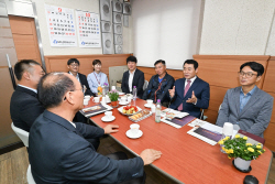 [포토뉴스] 백영현 포천시장 강동퓨어푸드 방문