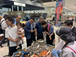 전남도, 해외 수출로 전복 내수 침체 극복