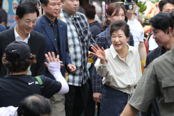 박근혜 “유승민 공천 말 안 해, 김무성 연결 시도 뒤늦게”...공무원 연금 등 자부심도