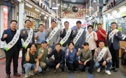 평택시의회, 추석 명절 앞두고 전통시장 방문