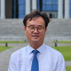 [인터뷰] 김성훈 부산외대 특임교수 "지역대학·지방도시의 국제화는 필수"