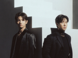 동방신기, 데뷔 20주년 기념 앨범·콘서트·전시회 진행