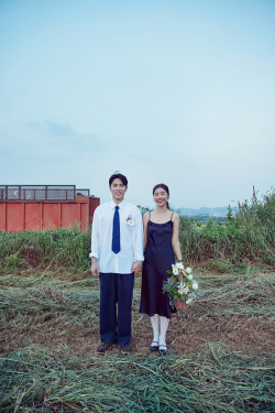 걸스데이 소진, 깜짝 결혼 발표! 배우 이동하와 비공개 결혼식