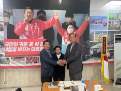 상주시 전현직 국회의원, 신청사 이전 둘러싼 찬반 갈등 극적 타협