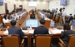 원격진료 법제화, 올해 국감서 물꼬 틀까