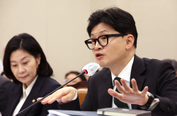 한동훈 “야당 대표 구속한다는데 저 정도 자신 없겠나”