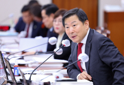 국민의힘, 임명직 당직자 총사퇴…‘강서 참패’ 여파
