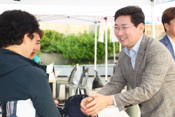 이상일 용인시장, 축제 현장 찾아 시민과 가을 정취 ‘만끽’