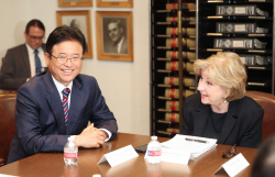 이철우 경북지사, 美 텍사스주 국무장관과 교류협력 방안 논의