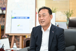 [인터뷰] "우공이산(愚公移山)의 정신으로 시민과 함께 백년대계 초석 다질 것"