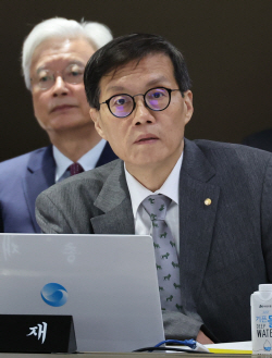 "가계대출 책임은?" 공방 이어진 한은 국감...CBDC 부작용 지적도