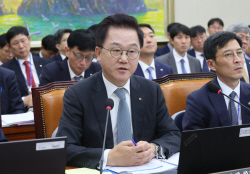 강석훈 산은 회장 "GCF 사업 자체 난항…인원 보완 방법 추가 검토"