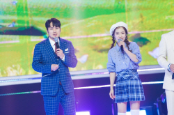 ‘화밤’ 홍자 친오빠, 배우 비주얼 못지않은 입담 과시