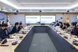 경기도, 제4차 인구톡톡위원회 개최...다자녀 기준 2자녀로 확대 권고