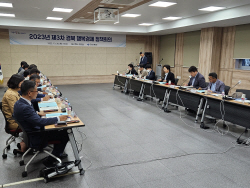 경북도,산하 경제기관 임직원과 ‘경북 행복경제 정책회의’ 개최