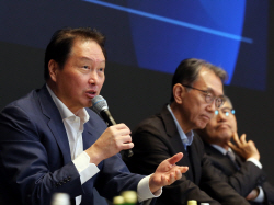 최태원 "CEO 균형감 있는 의사결정 하도록 이사회 역할 중요"