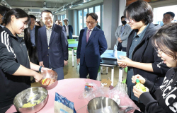 임태희 "공유학교의 목표, 세계적인 경쟁력 갖춘 인재 양성"