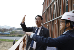 정명근 화성시장,  준공 앞둔 정조효노인복지관’ 현장 점검