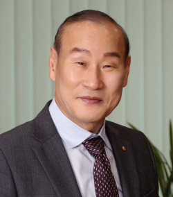 최병오 패션그룹형지 회장, 섬유의 날 ‘금탑산업훈장’