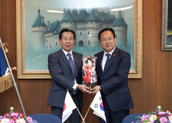 이권재 오산시장, "오산시와 히다카시 우정 더 깊어지길 희망"
