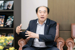 [인터뷰]용인시의회 김운봉 부의장, "용인시의 참 일꾼되고 싶다"