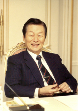 신격호 롯데 창업주 탄생 102주년···‘기업가 정신’ 연구 자료 발표