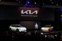 [2023 LA오토쇼] 기아 전기차 콘셉트카 EV3·EV4 북미 데뷔