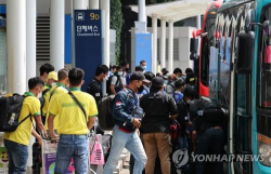 내년부터 식당서도 비전문 취업비자 외국인노동자 고용 가능해진다
