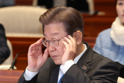 검찰, ‘이재명 법인카드 유용 의혹’ 경기도청 압수수색