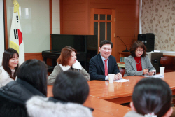 이상일 용인시장, 남곡분교·처인고 방문 학부모와 환경 개선 논의
