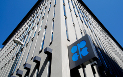 힘 빠지는 OPEC…내년 시장 점유율 27% 밑으로 떨어져